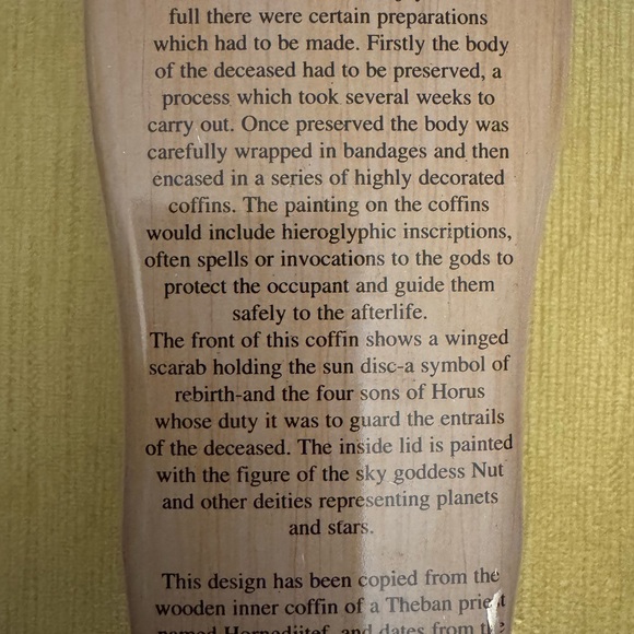 Egyptian Sarcophagus Tin - Picture 6 of 6